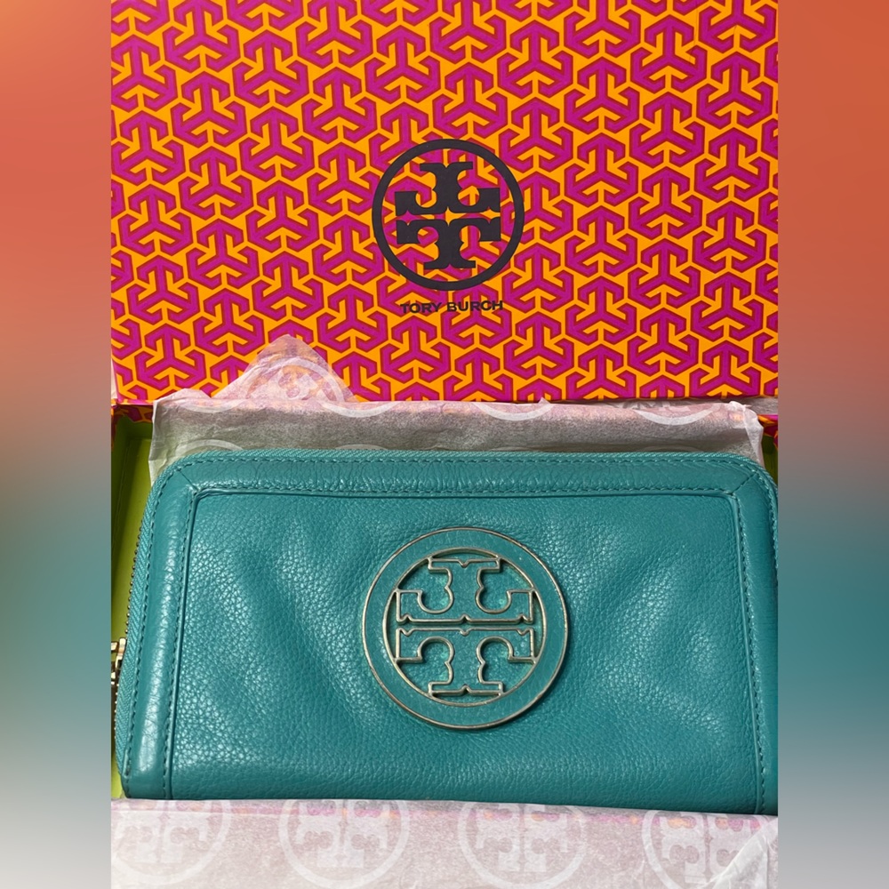 Tory Burch Teal Leather Zip Continental Wallet